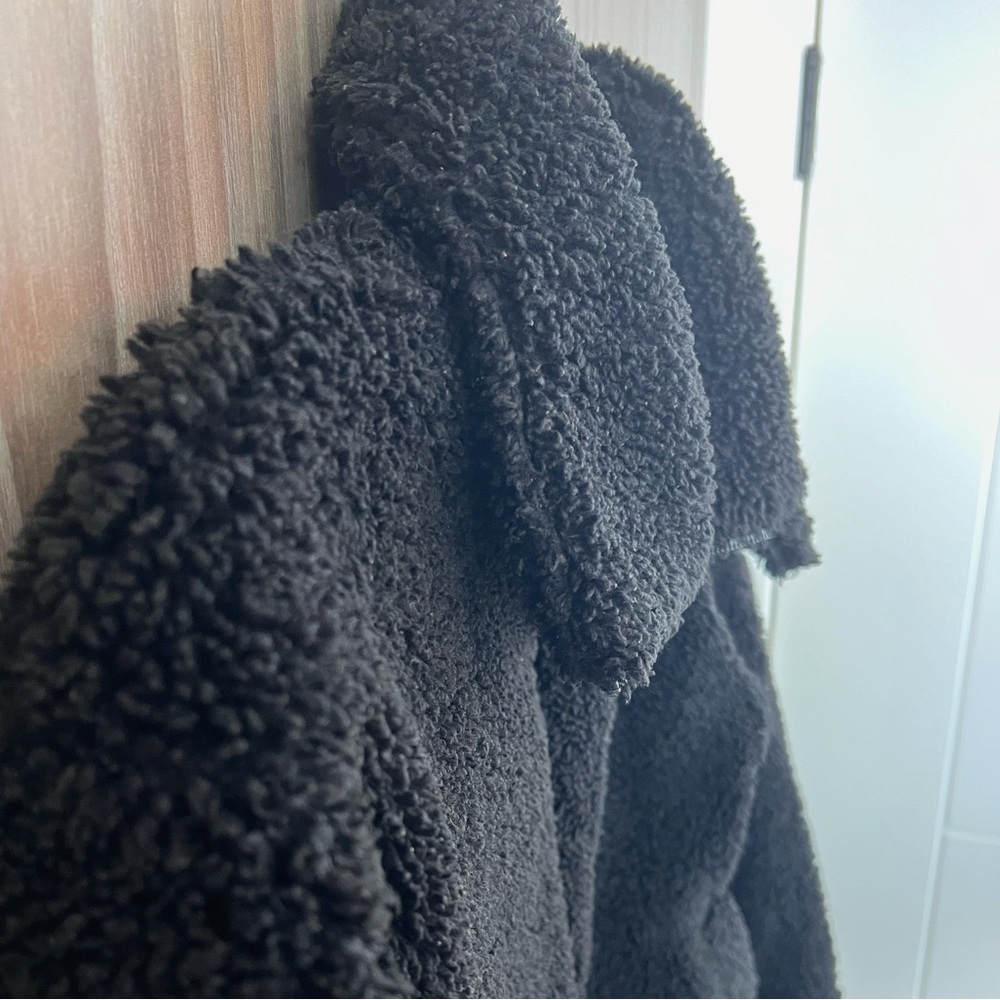 Black Lululemon Jacket. Size small